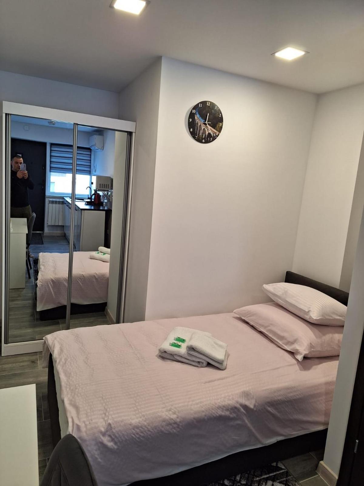 Comfort Stay, Ev, Parking 볼레스와비에츠 외부 사진