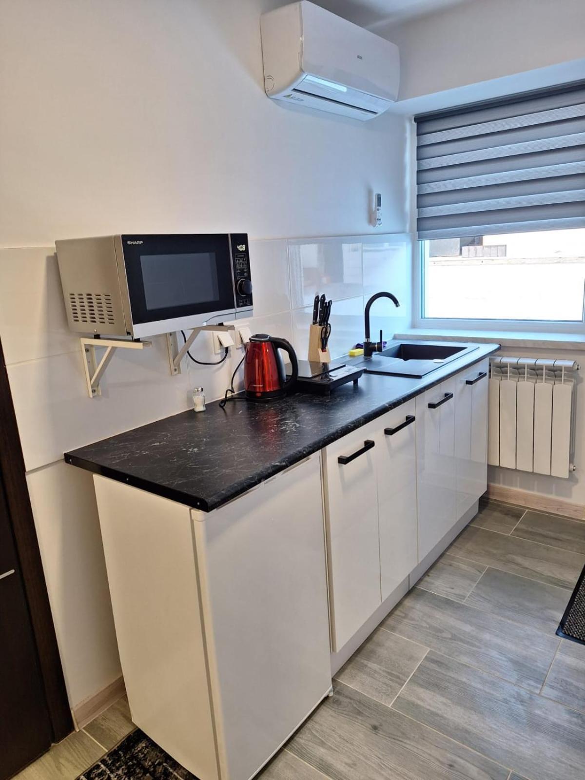 Comfort Stay, Ev, Parking 볼레스와비에츠 외부 사진