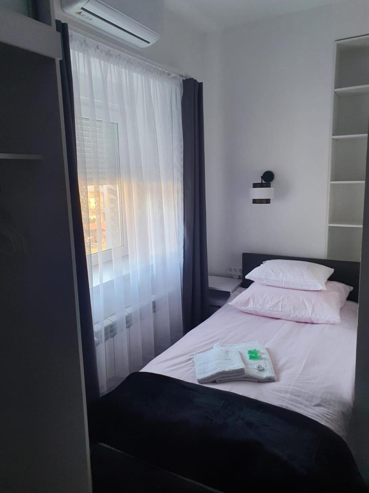 Comfort Stay, Ev, Parking 볼레스와비에츠 외부 사진