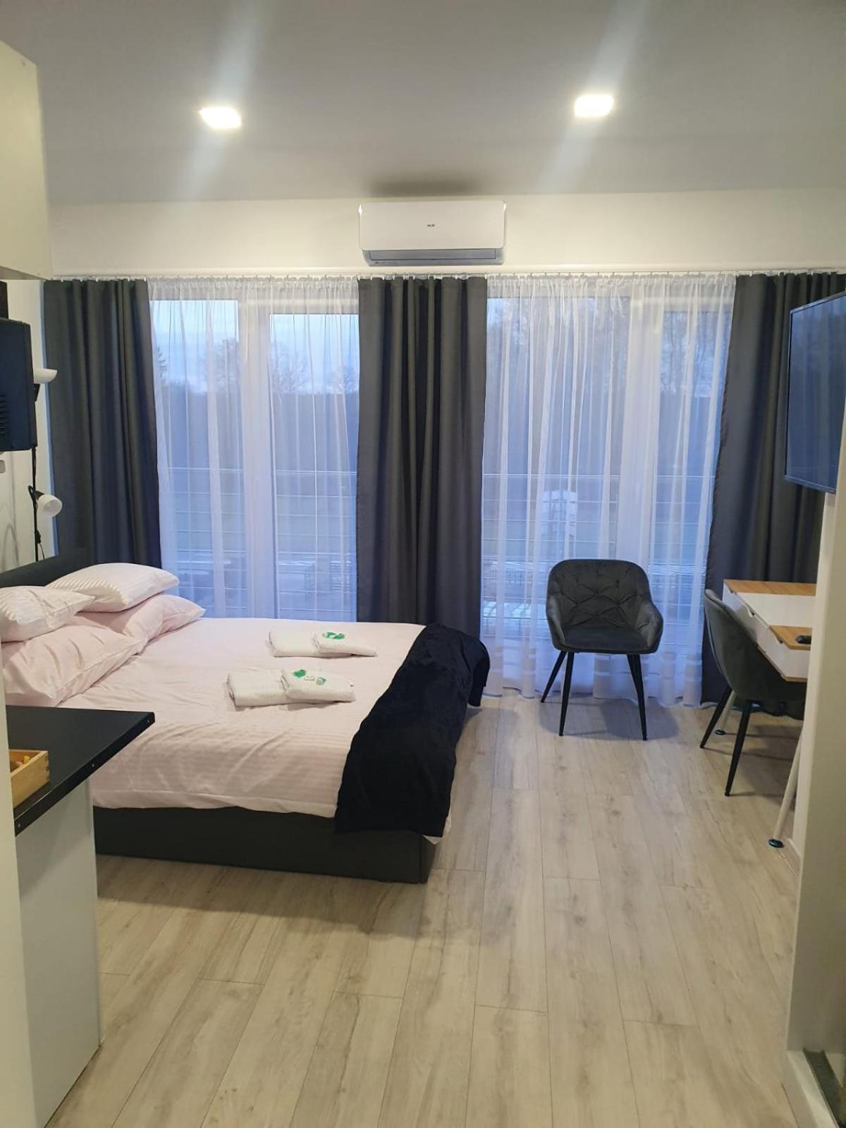 Comfort Stay, Ev, Parking 볼레스와비에츠 외부 사진