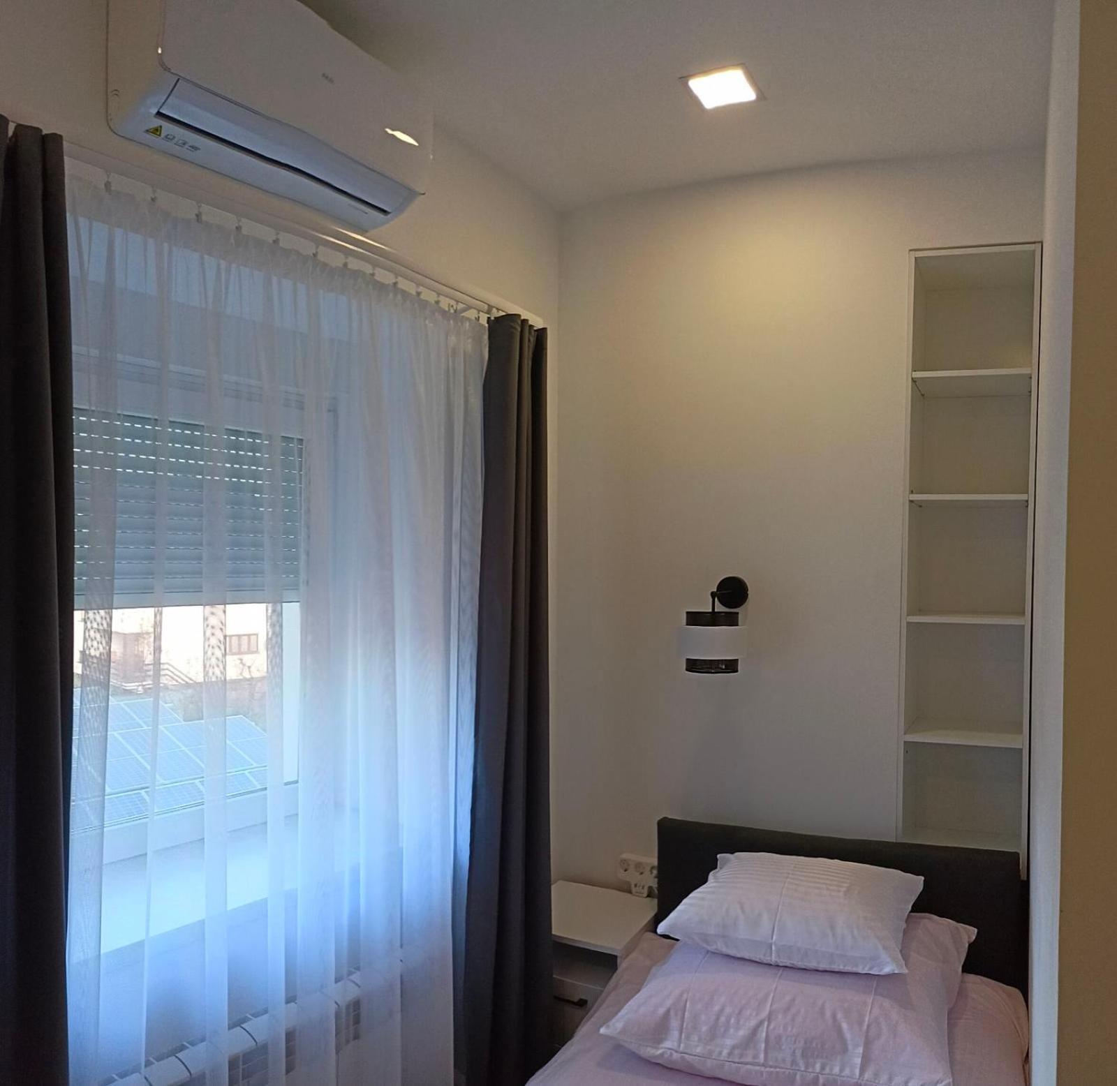 Comfort Stay, Ev, Parking 볼레스와비에츠 외부 사진